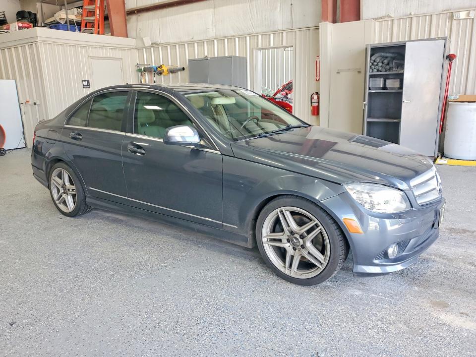 Снимка 4 от търг – 2009 MERCEDES-BENZ C с VIN WDDGF56XX9R056430