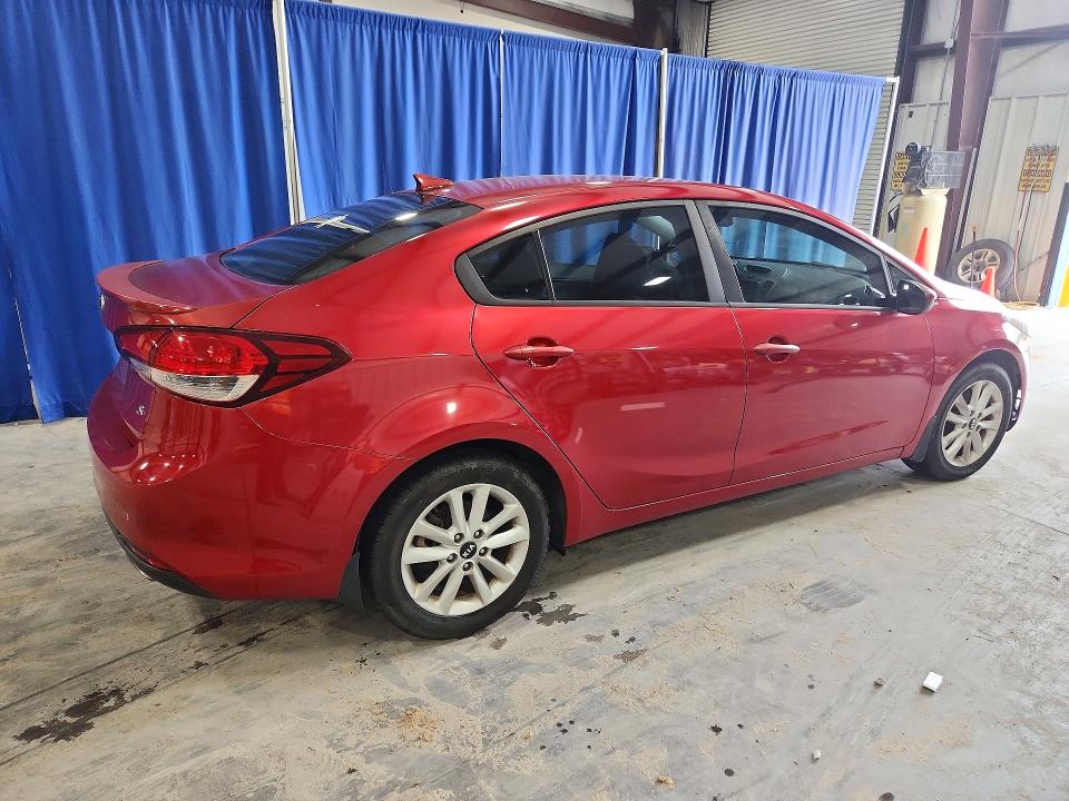 Снимка 3 от търг – 2017 KIA FORTE с VIN 3KPFL4A73HE046266
