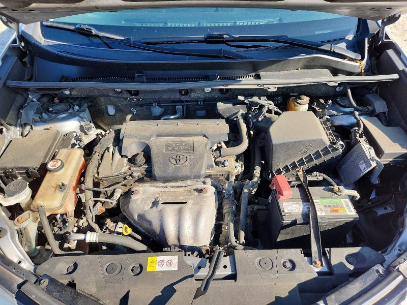 Photo 12 from auction – 2018 TOYOTA RAV4 with VIN JTMBFREVXJD230039