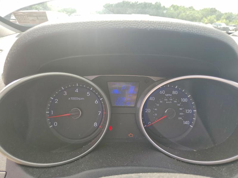 Снимка 9 от търг – 2014 HYUNDAI TUCSON с VIN KM8JTCAF1EU950766