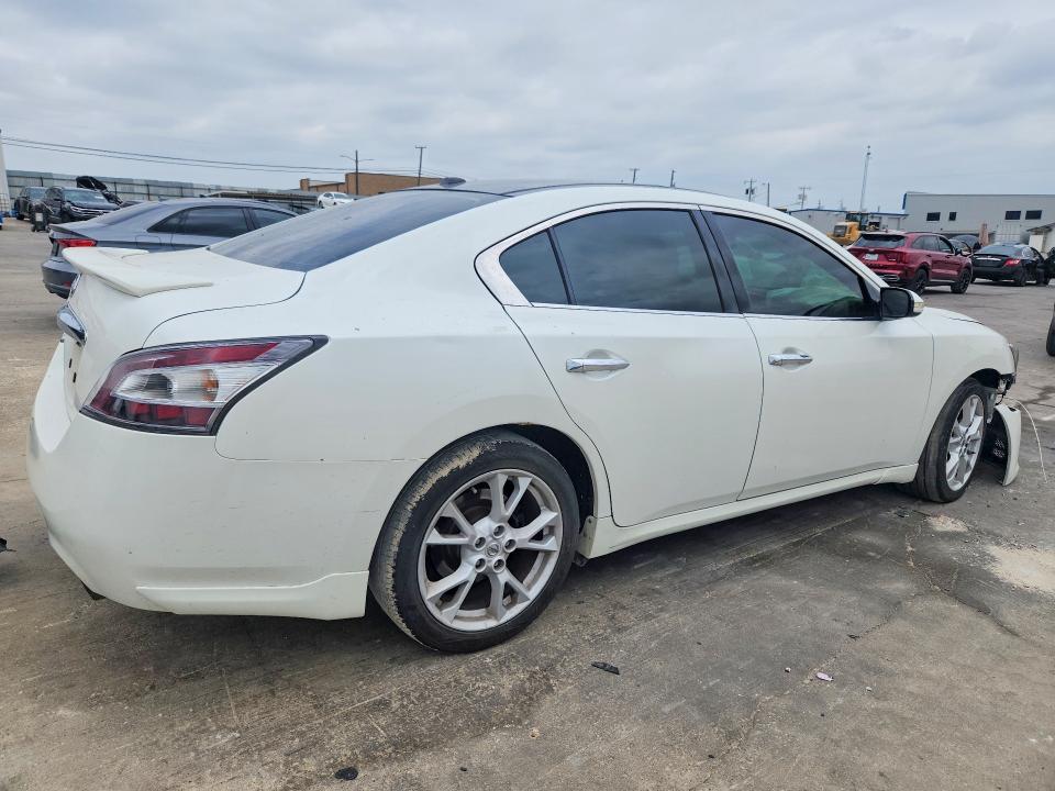 Photo 3 from auction – 2014 NISSAN MAXIMA with VIN 1N4AA5AP2EC436449