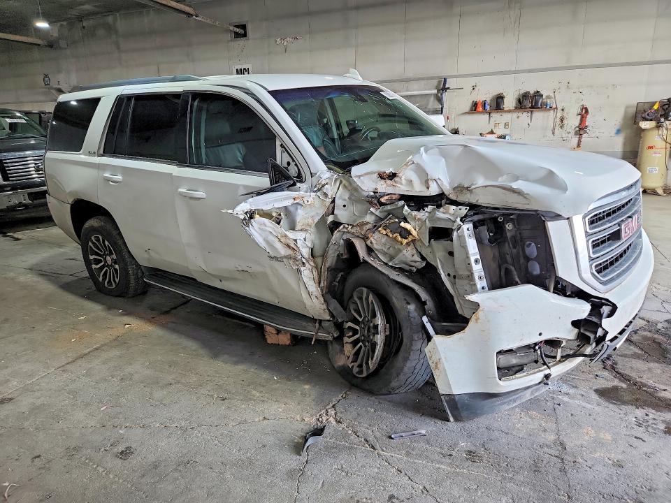 Photo 4 from auction – 2016 GMC YUKON with VIN 1GKS1AKC5GR190326