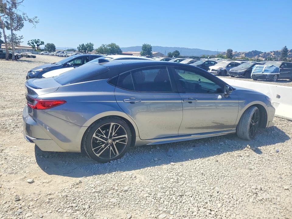 Photo 3 from auction – 2026 TOYOTA CAMRY with VIN 4T1DAACKXTU322672