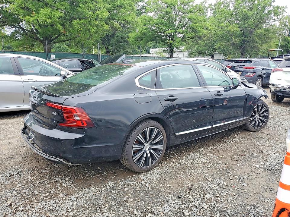 Фото 3 с аукциона – 2023 VOLVO S90 с VIN LVY062MN3PP344545