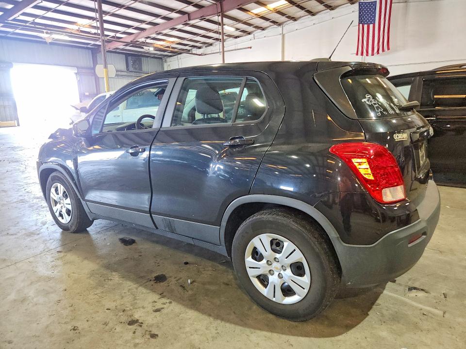 Photo 2 from auction – 2015 CHEVROLET TRAX with VIN 3GNCJKSB5FL230155