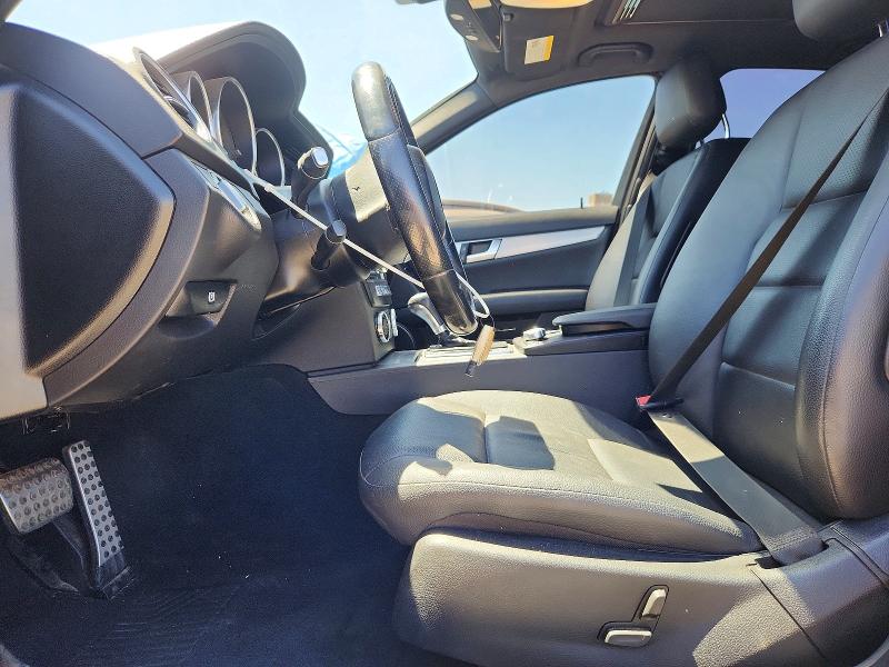 Photo 7 from auction – 2014 MERCEDES-BENZ C with VIN WDDGF4HB6EA966516