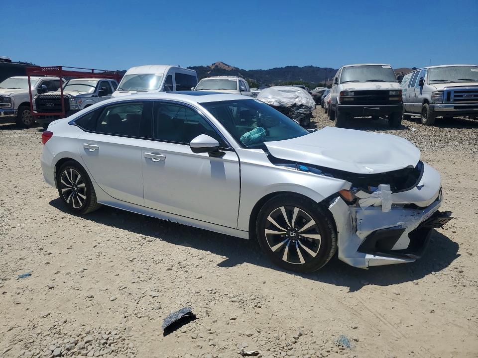 Photo 4 from auction – 2022 HONDA CIVIC with VIN JHMFE1F76NX004217