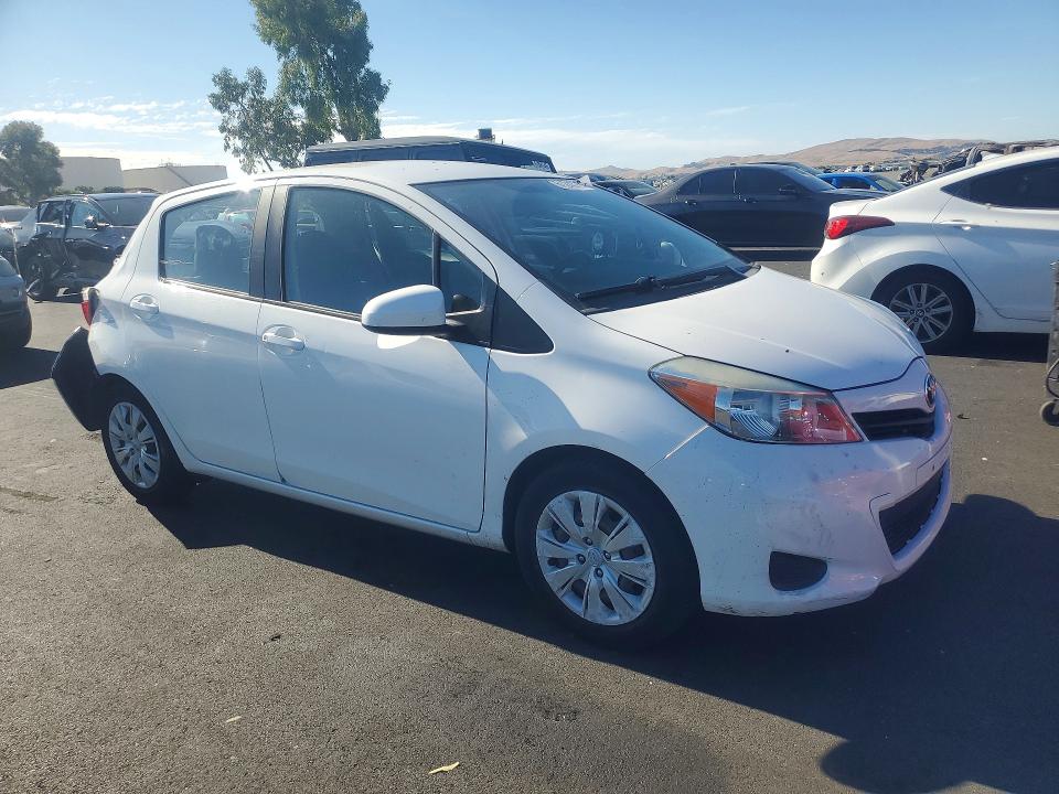 Photo 4 from auction – 2014 TOYOTA YARIS with VIN VNKKTUD30EA012041