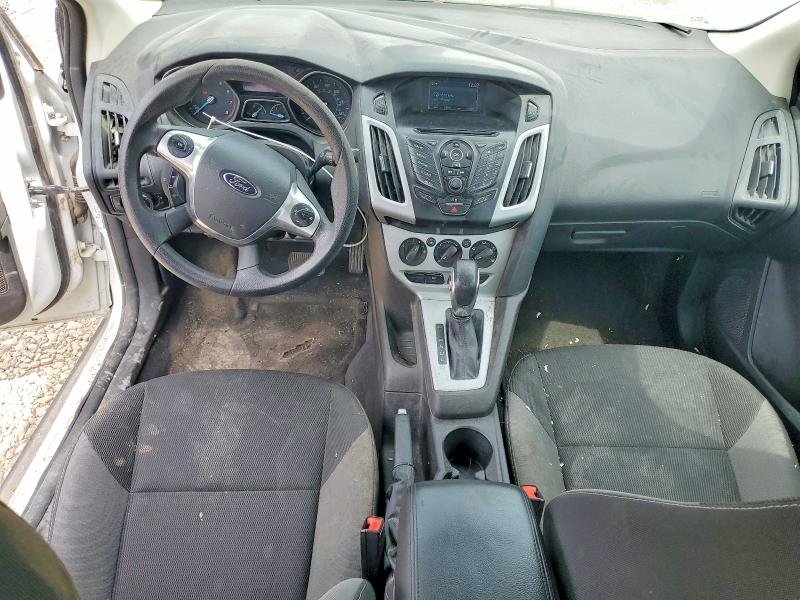 Photo 8 from auction – 2014 FORD FOCUS with VIN 1FADP3F28EL270824