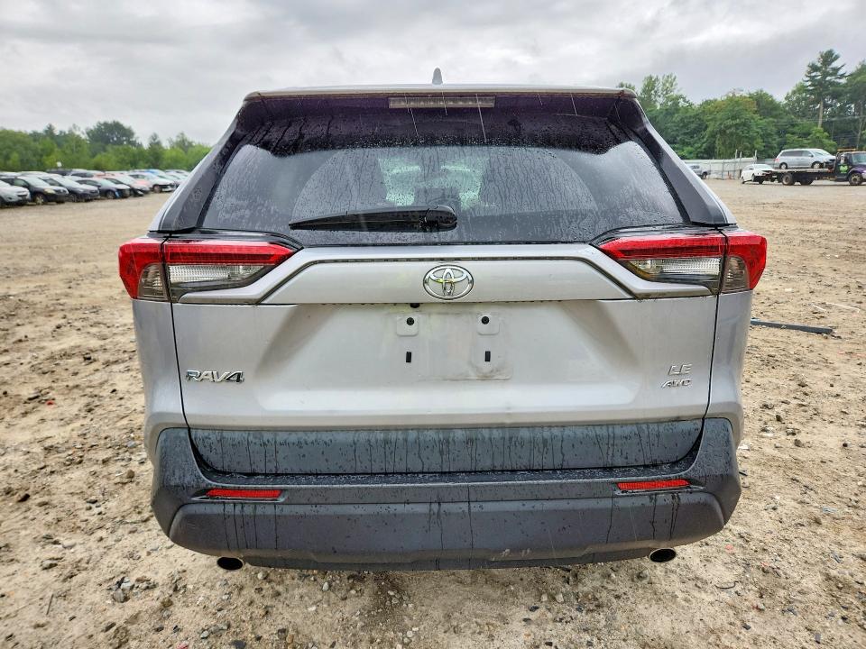 Photo 6 from auction – 2021 TOYOTA RAV4 with VIN 2T3G1RFV8MW220166