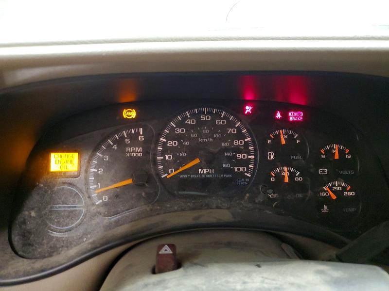 Photo 9 from auction – 2001 CHEVROLET SUBURBAN with VIN 3GNFK16T71G176897