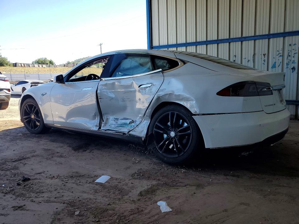 Photo 2 from auction – 2016 TESLA MODEL S with VIN 5YJSA1E2XGF124696