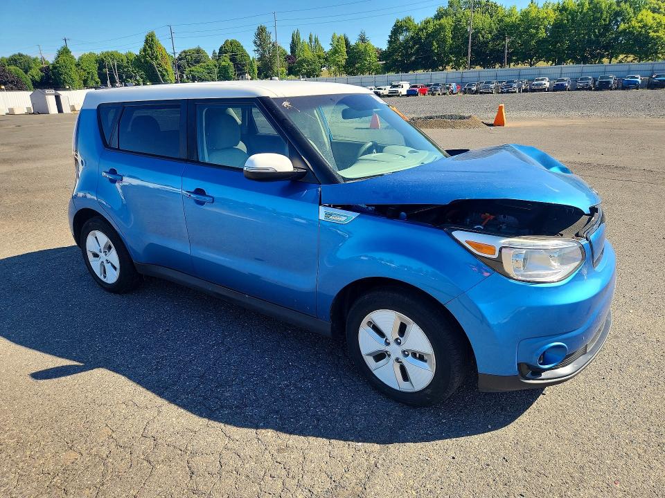 Photo 4 from auction – 2016 KIA SOUL EV with VIN KNDJP3AE2G7017265