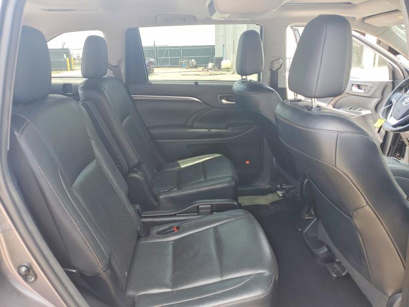 Photo 11 from auction – 2016 TOYOTA HIGHLANDER with VIN 5TDDKRFH4GS253116