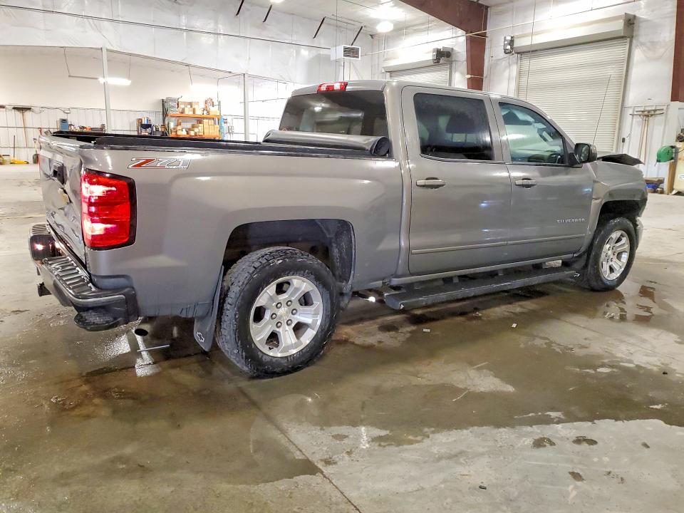 Photo 3 from auction – 2017 CHEVROLET SILVERADO with VIN 3GCUKRECXHG268693