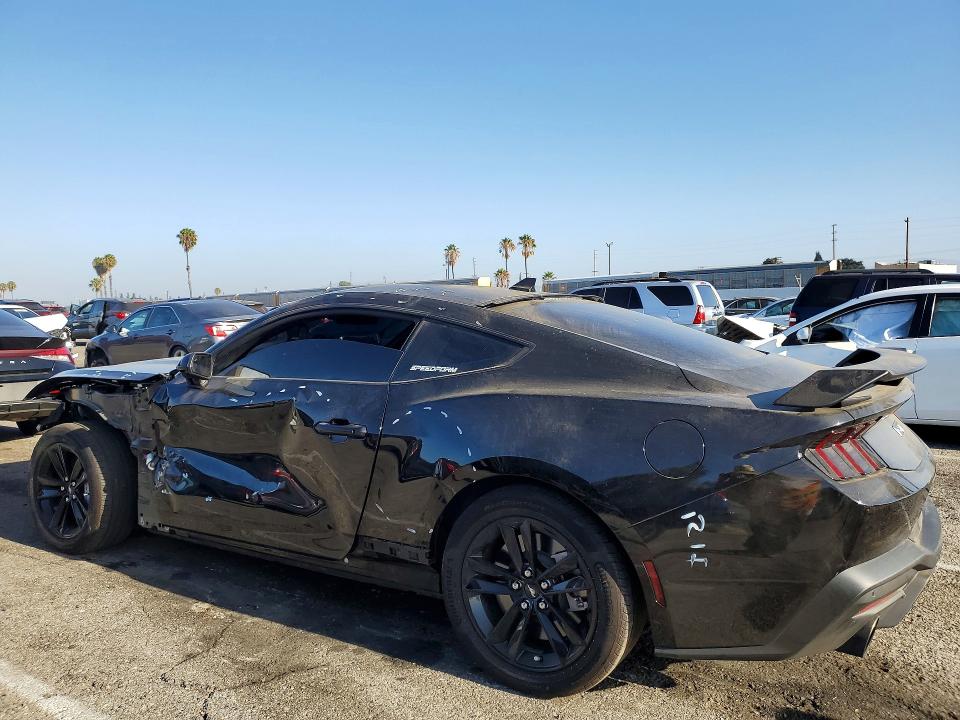 Photo 2 from auction – 2025 FORD MUSTANG with VIN 1FA6P8CFXS5411079