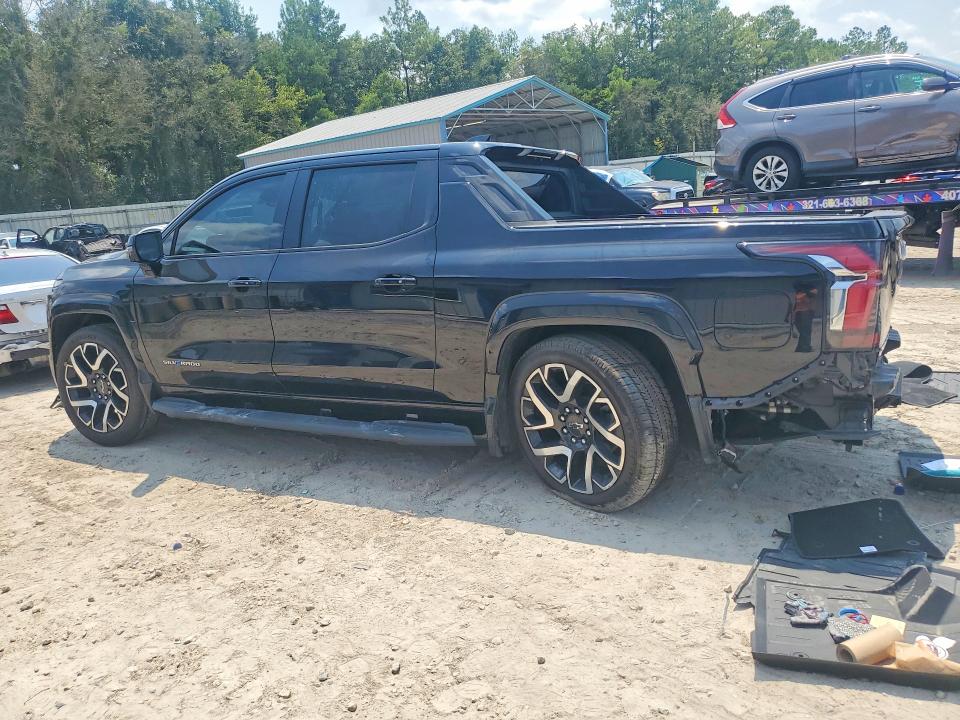 Photo 2 from auction – 2024 CHEVROLET SILVERADO with VIN 1GC40ZEL8RU301758