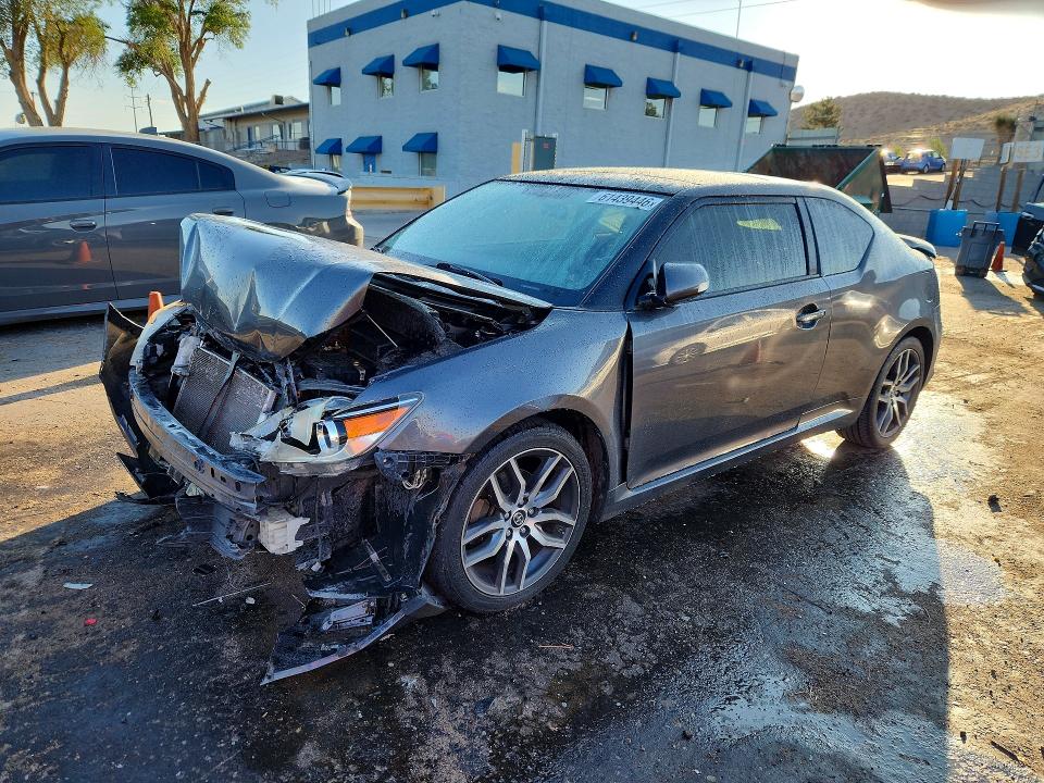 SCION TC 2016 with VIN JTKJF5C73GJ024640 - Photo from auction
