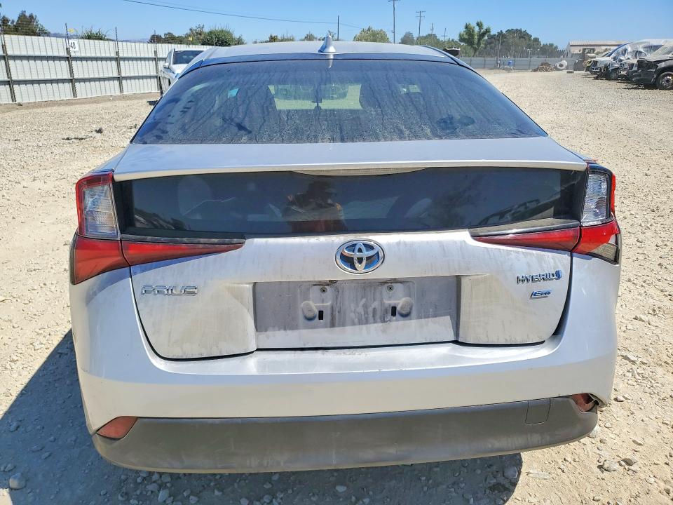 Photo 6 from auction – 2021 TOYOTA PRIUS with VIN JTDKAMFU2M3142247