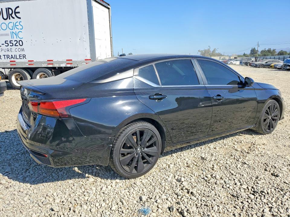 Photo 3 from auction – 2022 NISSAN ALTIMA with VIN 1N4BL4CV0NN309255