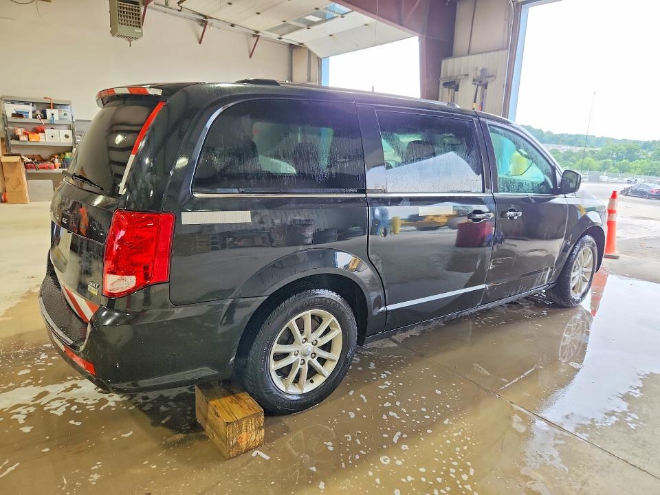 Photo 3 from auction – 2019 DODGE GRAND CARAVAN with VIN 2C4RDGCG5KR765744