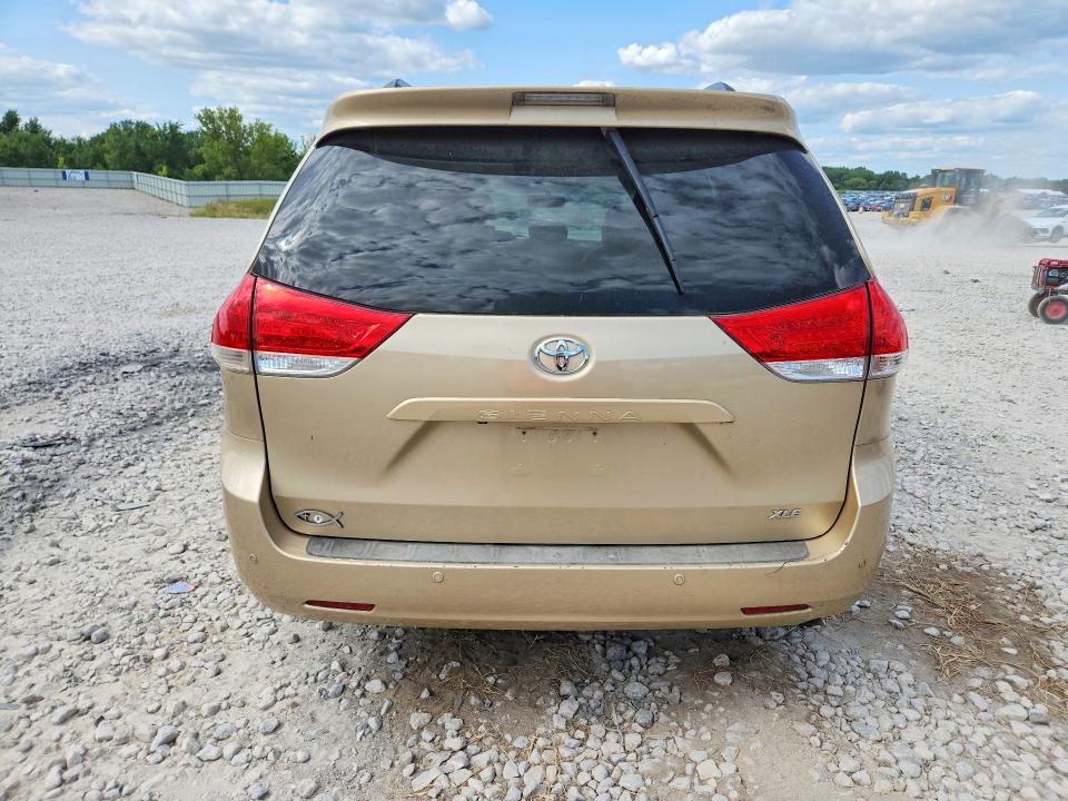 Photo 6 from auction – 2013 TOYOTA SIENNA with VIN 5TDYK3DC0DS353053