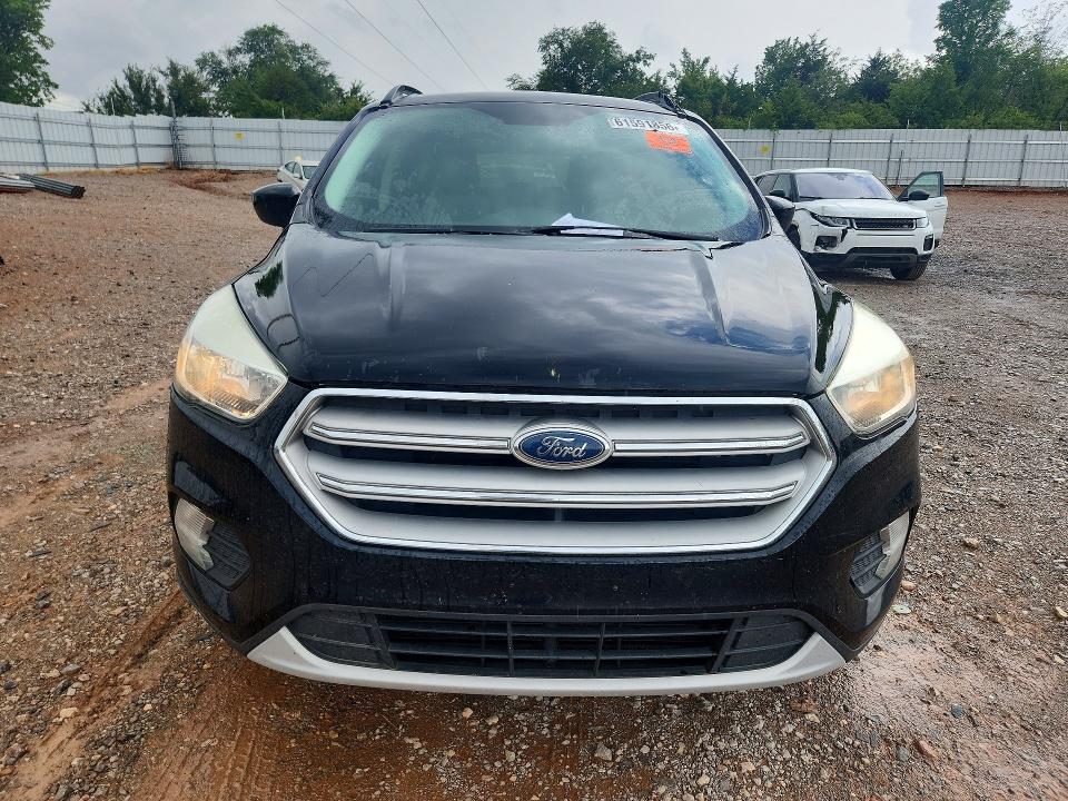 Photo 5 from auction – 2018 FORD ESCAPE with VIN 1FMCU0GD9JUA12325