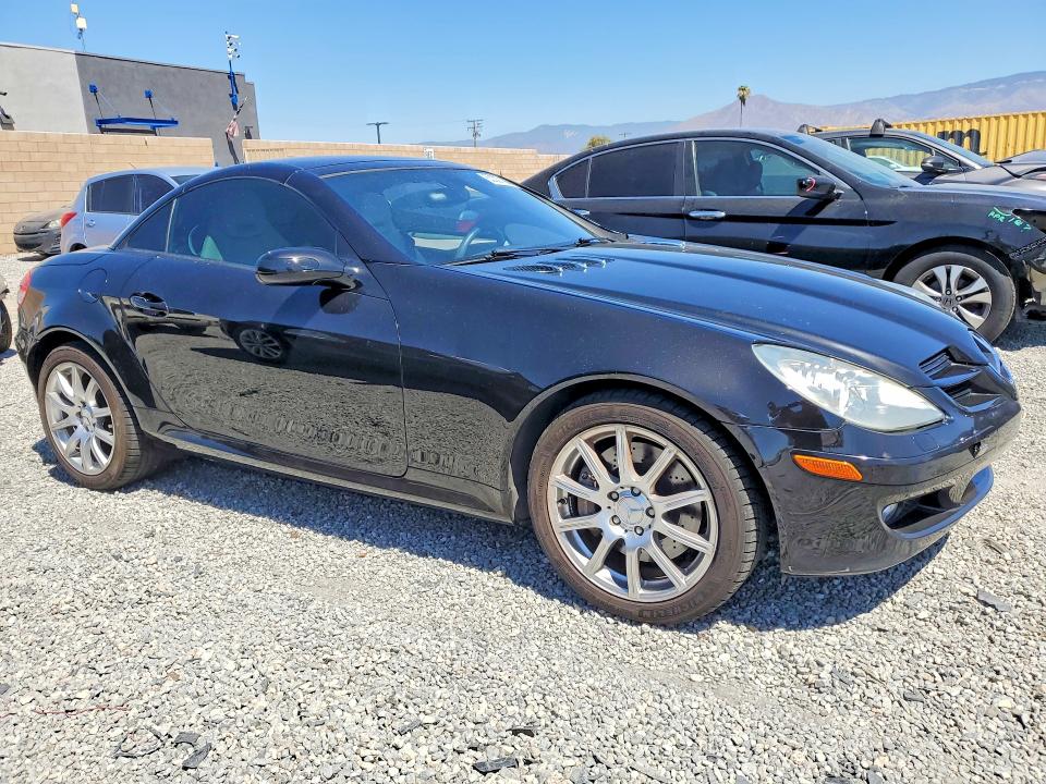 Photo 4 from auction – 2005 MERCEDES-BENZ SLK with VIN WDBWK56F05F049554