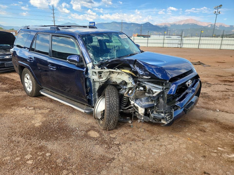Photo 4 from auction – 2019 TOYOTA 4RUNNER with VIN JTEBU5JR2K5689614