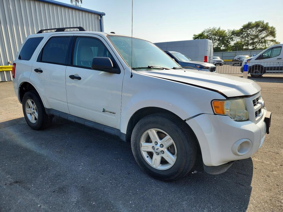 Photo 4 from auction – 2011 FORD ESCAPE with VIN 1FMCU5K35BKB48850