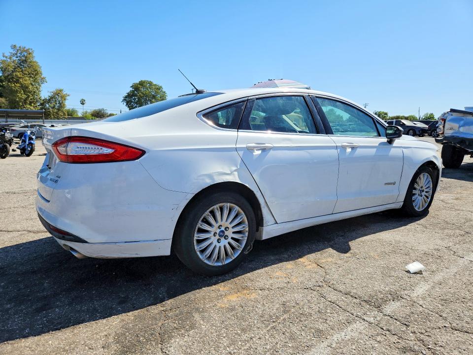 Photo 3 from auction – 2013 FORD FUSION with VIN 3FA6P0LU1DR249147