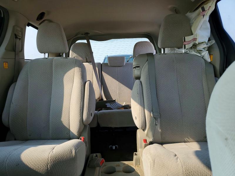 Photo 10 from auction – 2013 TOYOTA SIENNA with VIN 5TDKK3DC8DS337351