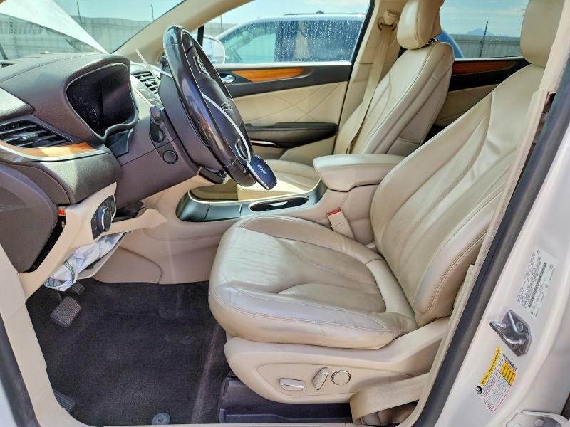 Photo 7 from auction – 2018 LINCOLN MKC with VIN 5LMCJ2D92JUL32667