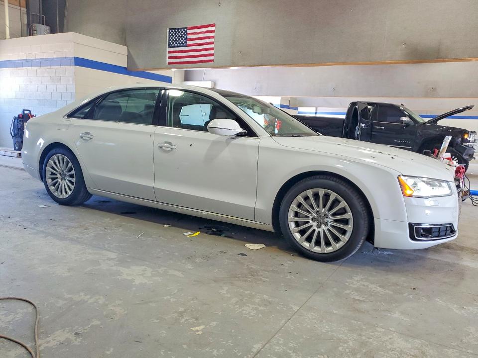 Photo 4 from auction – 2016 AUDI A8 with VIN WAU34AFD4GN005066