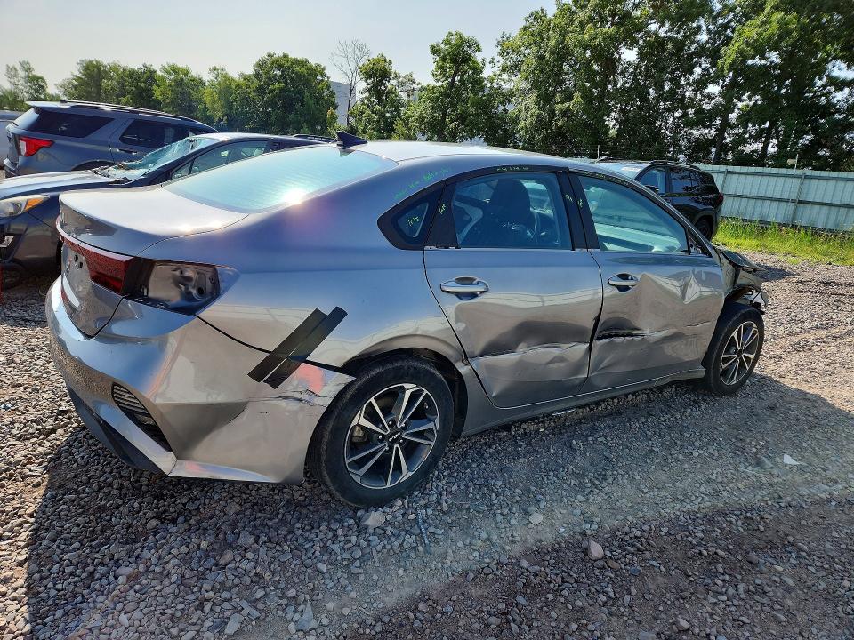 Photo 3 from auction – 2024 KIA FORTE with VIN 3KPF24AD0RE805210