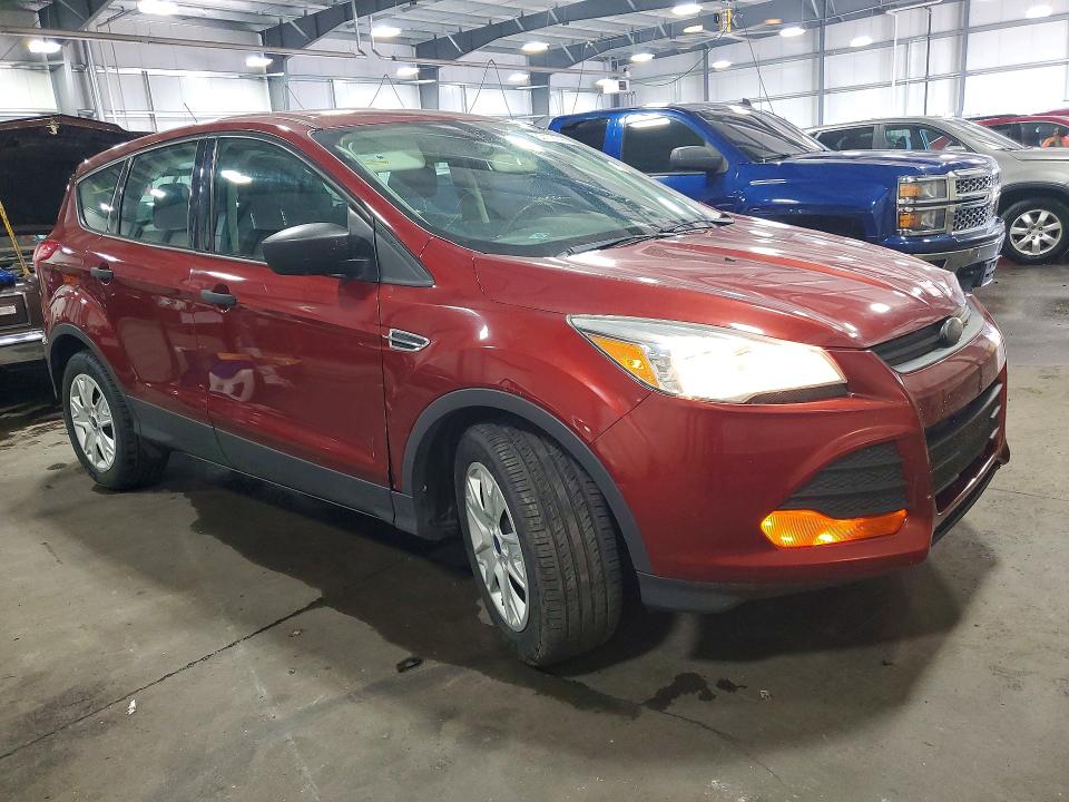 Photo 4 from auction – 2016 FORD ESCAPE with VIN 1FMCU0F7XGUB14138