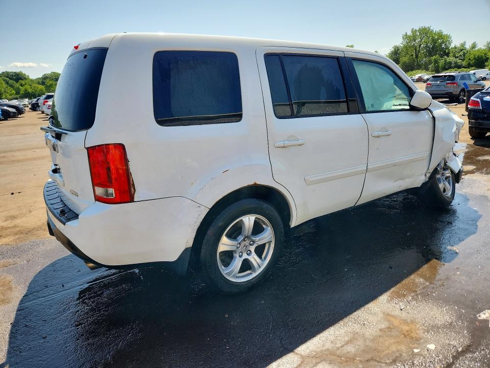 Photo 3 from auction – 2013 HONDA PILOT with VIN 5FNYF4H57DB013263