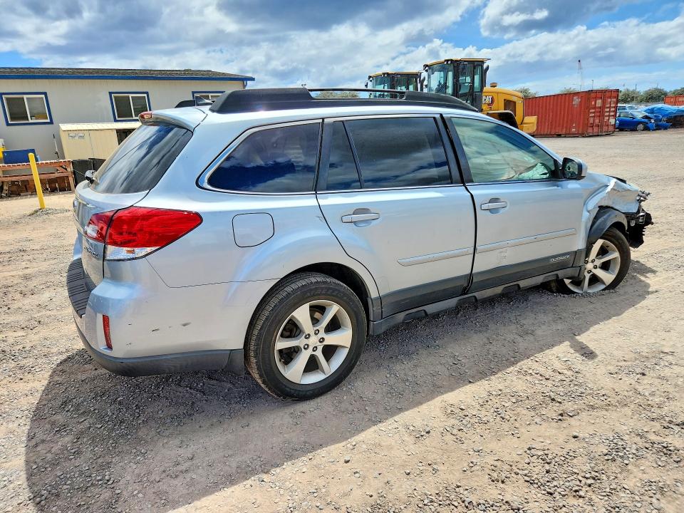 Photo 3 from auction – 2013 SUBARU OUTBACK with VIN 4S4BRCKC9D3249629