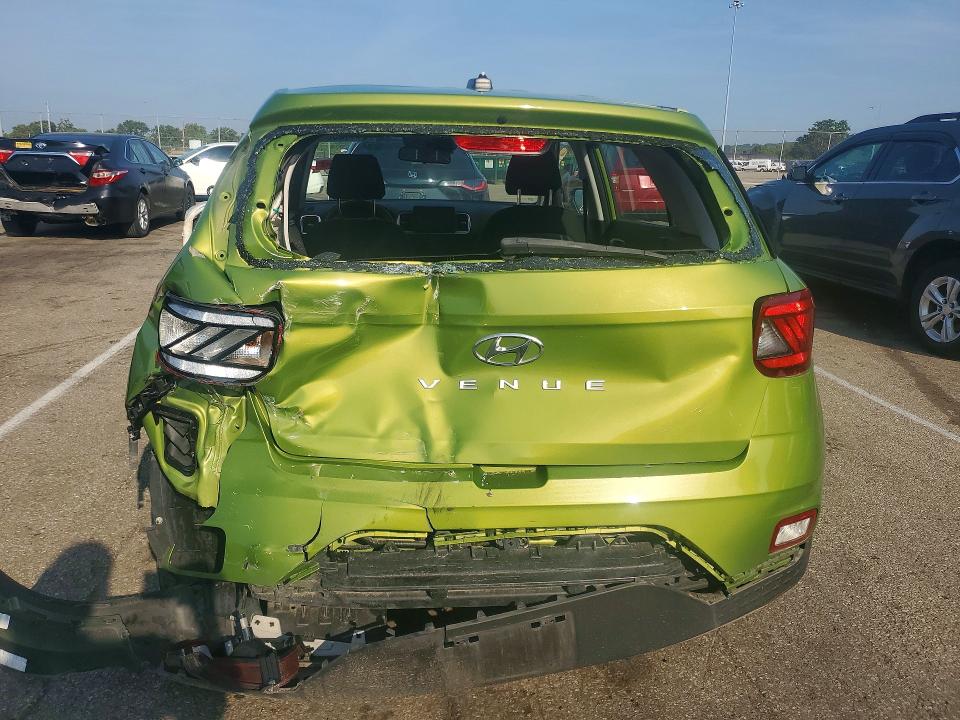 Photo 6 from auction – 2023 HYUNDAI VENUE with VIN KMHRB8A3XPU219524