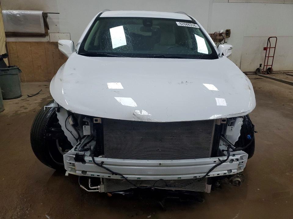 Photo 5 from auction – 2023 BUICK ENCLAVE with VIN 5GAEVAKW1PJ133564