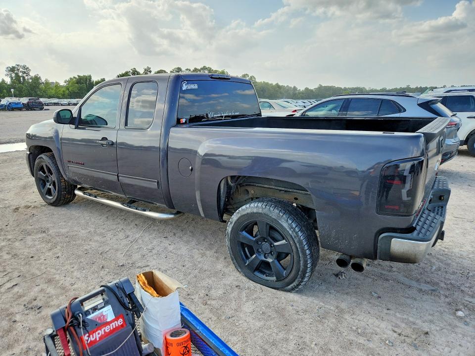 Zdjęcie 2 z aukcji – 2011 CHEVROLET SILVERADO z VIN 1GCRCTE02BZ151669