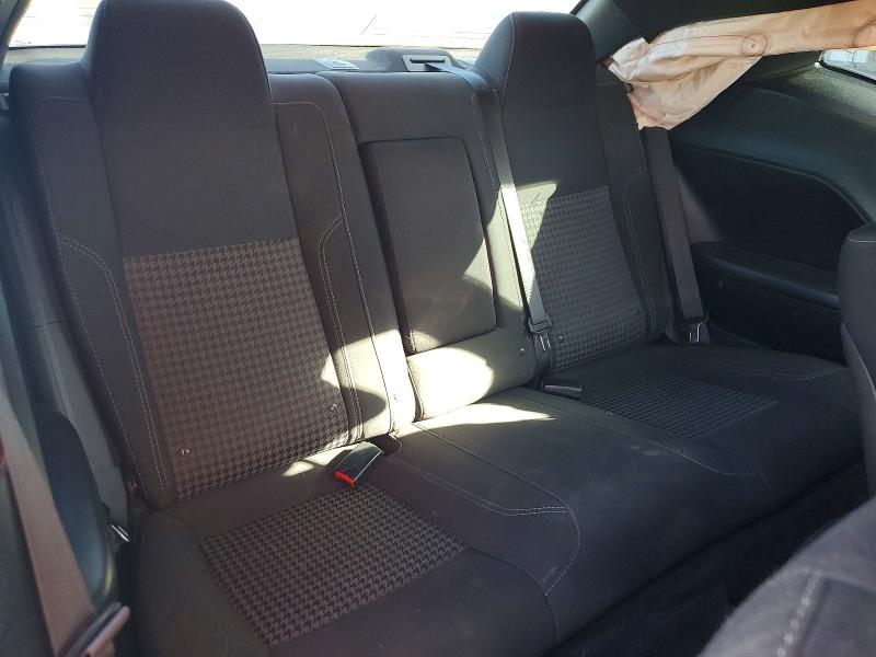 Photo 10 from auction – 2016 DODGE CHALLENGER with VIN 2C3CDZAGXGH172001