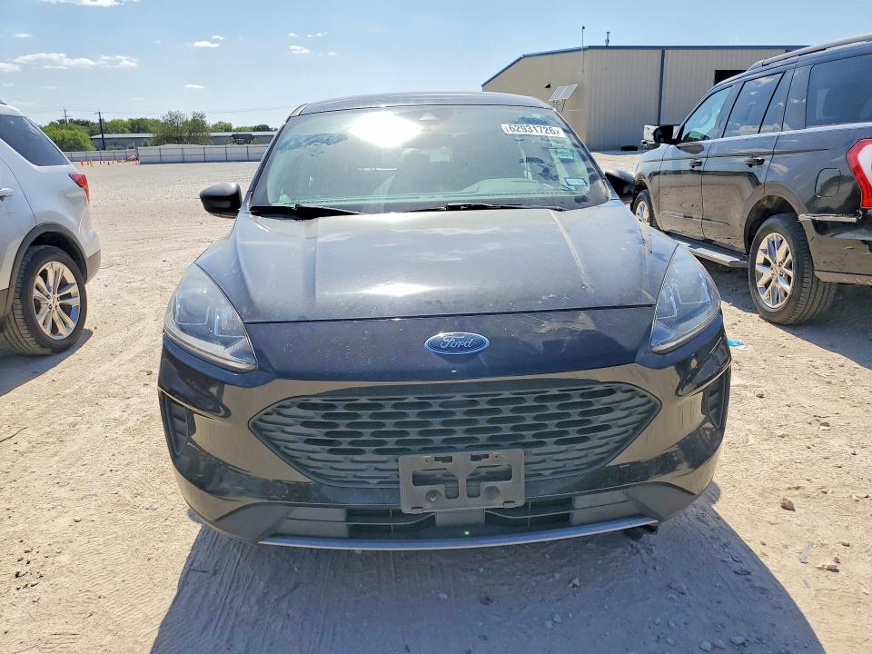 Photo 5 from auction – 2020 FORD ESCAPE with VIN 1FMCU0F6XLUC37617