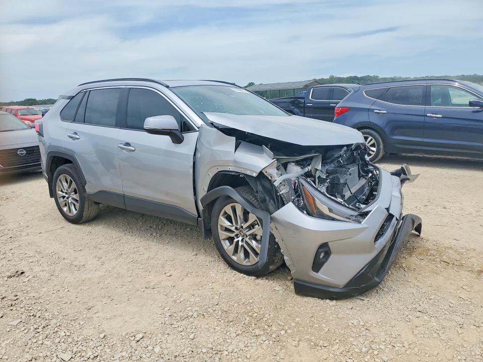 Photo 4 from auction – 2025 TOYOTA RAV4 with VIN 2T3A1RFV6SW584685