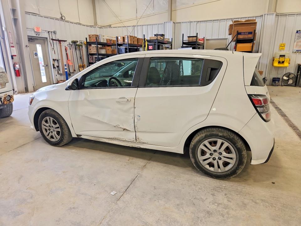 Photo 2 from auction – 2019 CHEVROLET SONIC with VIN 1G1JG6SB5K4142768