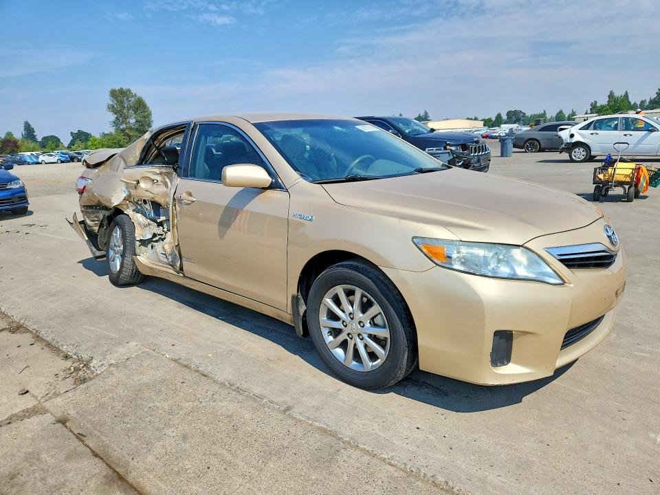 Photo 4 from auction – 2010 TOYOTA CAMRY with VIN 4T1BB3EK9AU119072