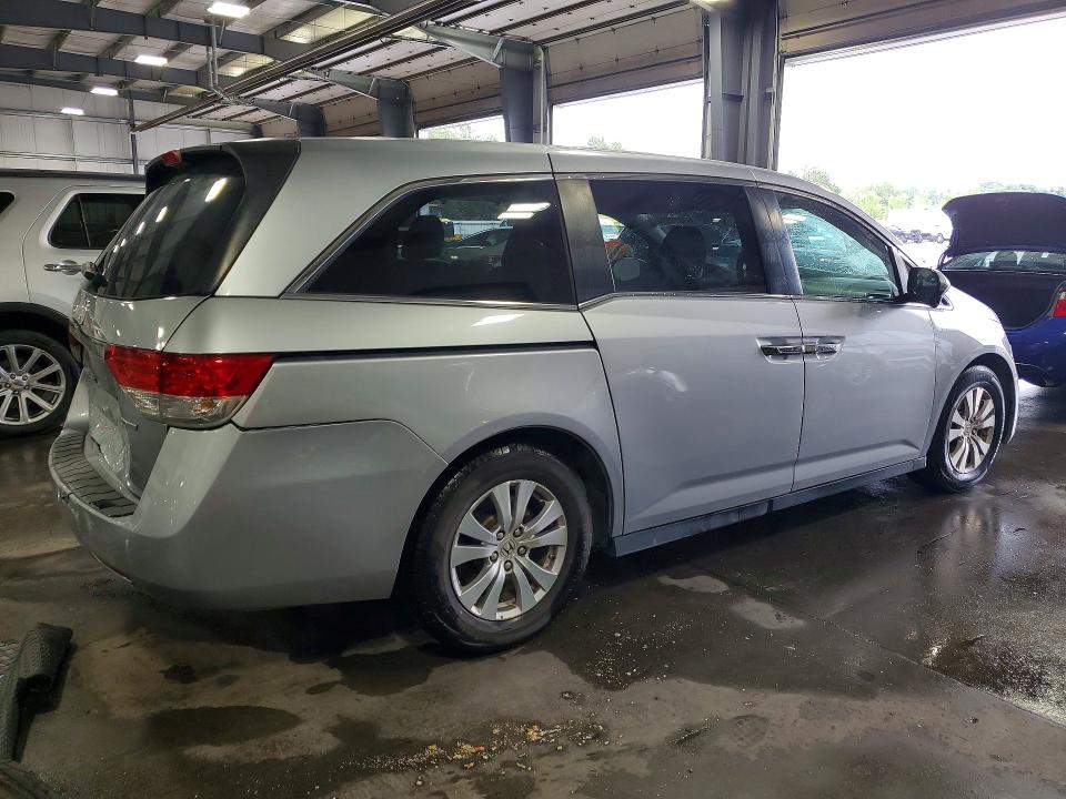Photo 3 from auction – 2016 HONDA ODYSSEY with VIN 5FNRL5H32GB007621