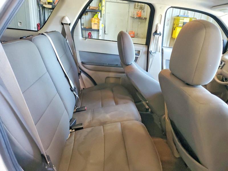 Photo 11 from auction – 2010 FORD ESCAPE with VIN 1FMCU0D73AKA33245