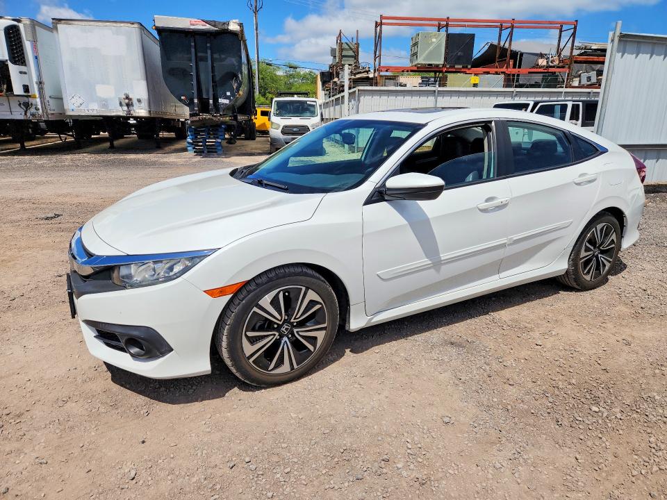 HONDA CIVIC 2016 with VIN 2HGFC1F77GH652939 - Photo from auction