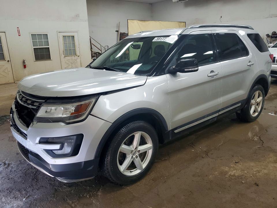 FORD EXPLORER 2017 with VIN 1FM5K8D86HGD83813 - Photo from auction